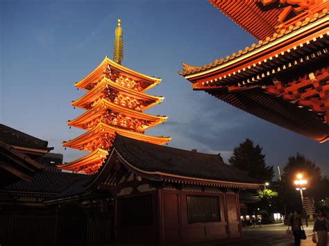 pagodas in japan